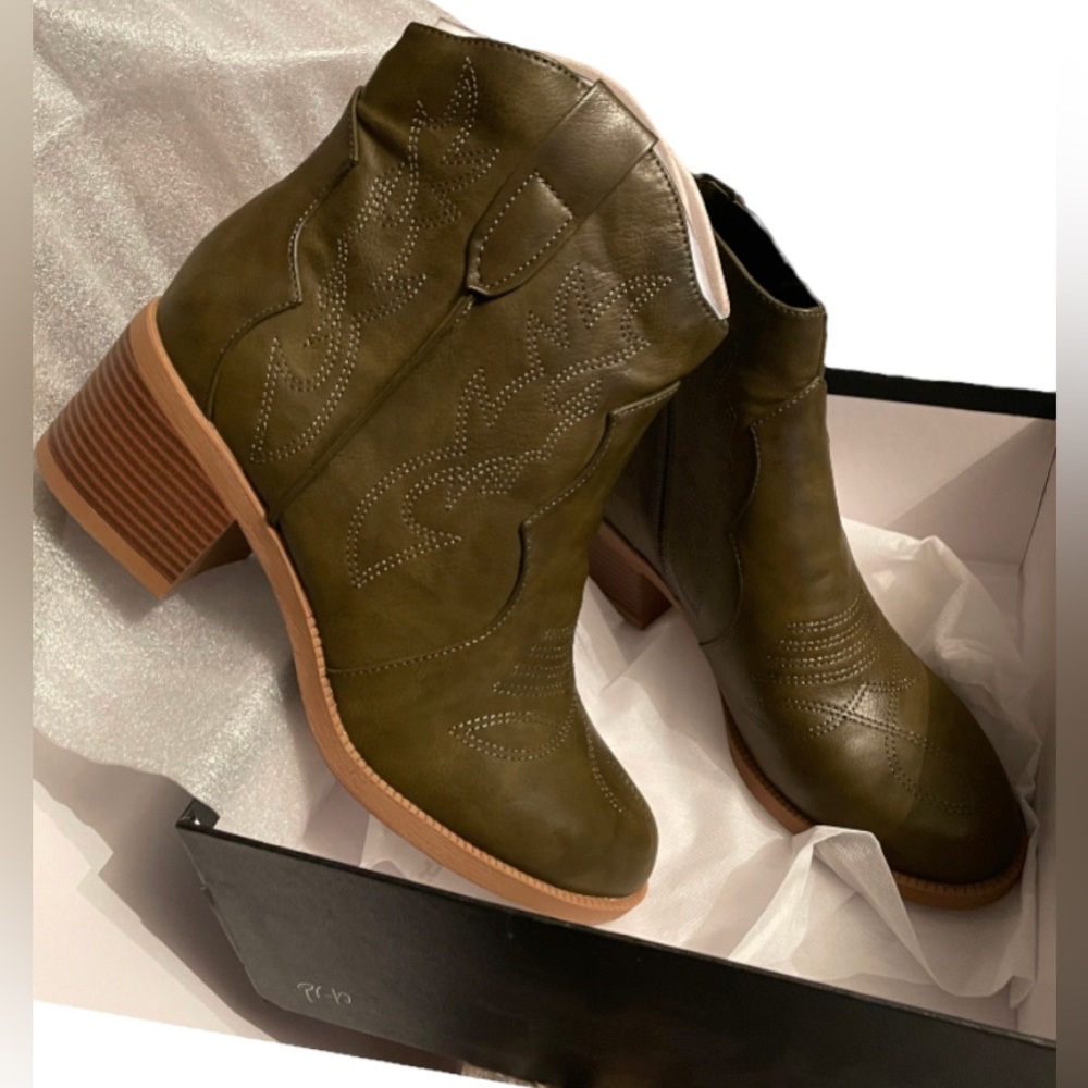 Western Style Boots NEW